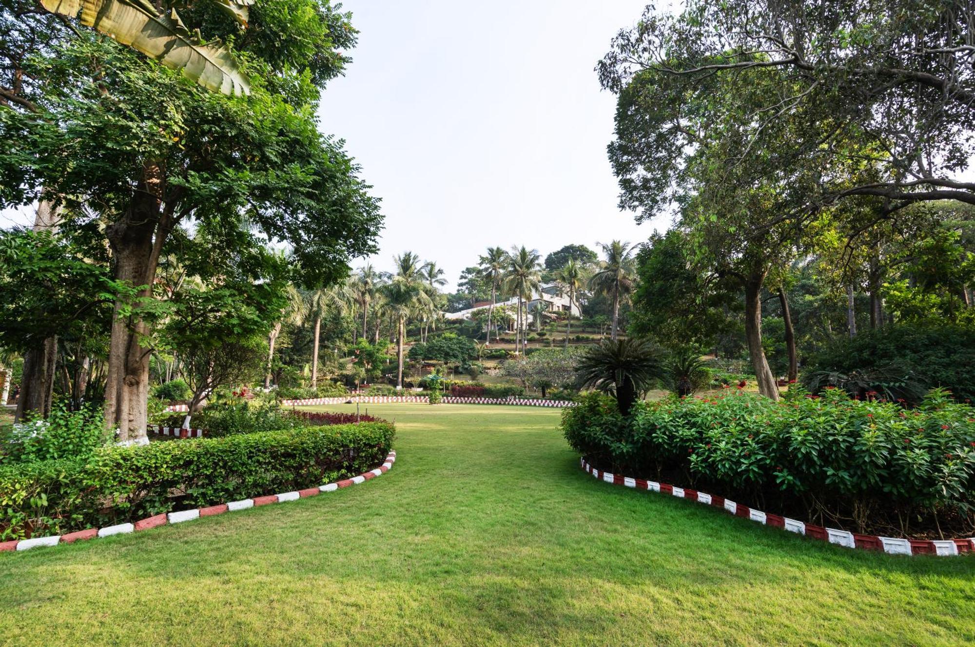 Saffronstays Pride Rock Mandve Ngoại thất bức ảnh