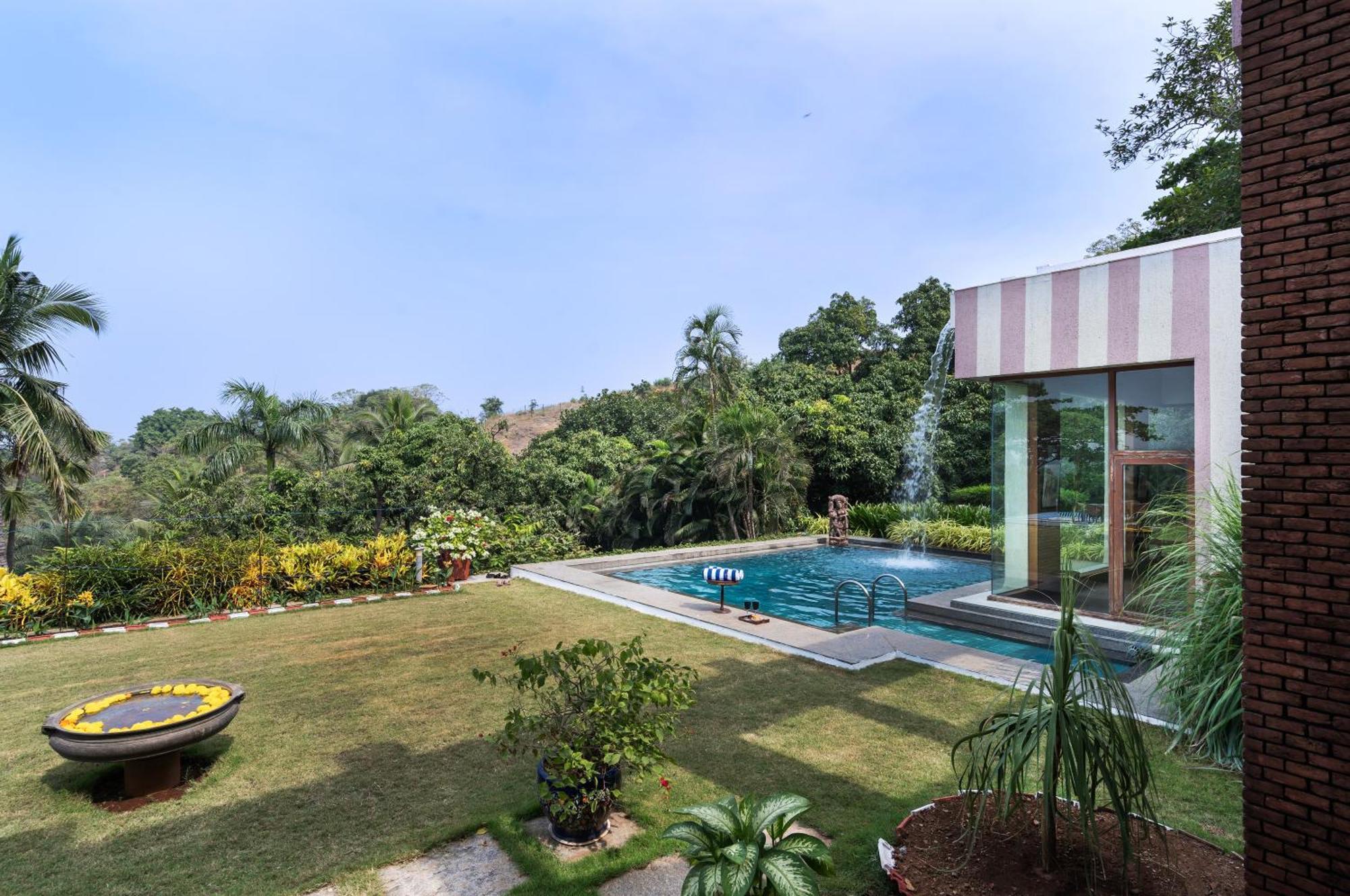 Saffronstays Pride Rock Mandve Ngoại thất bức ảnh