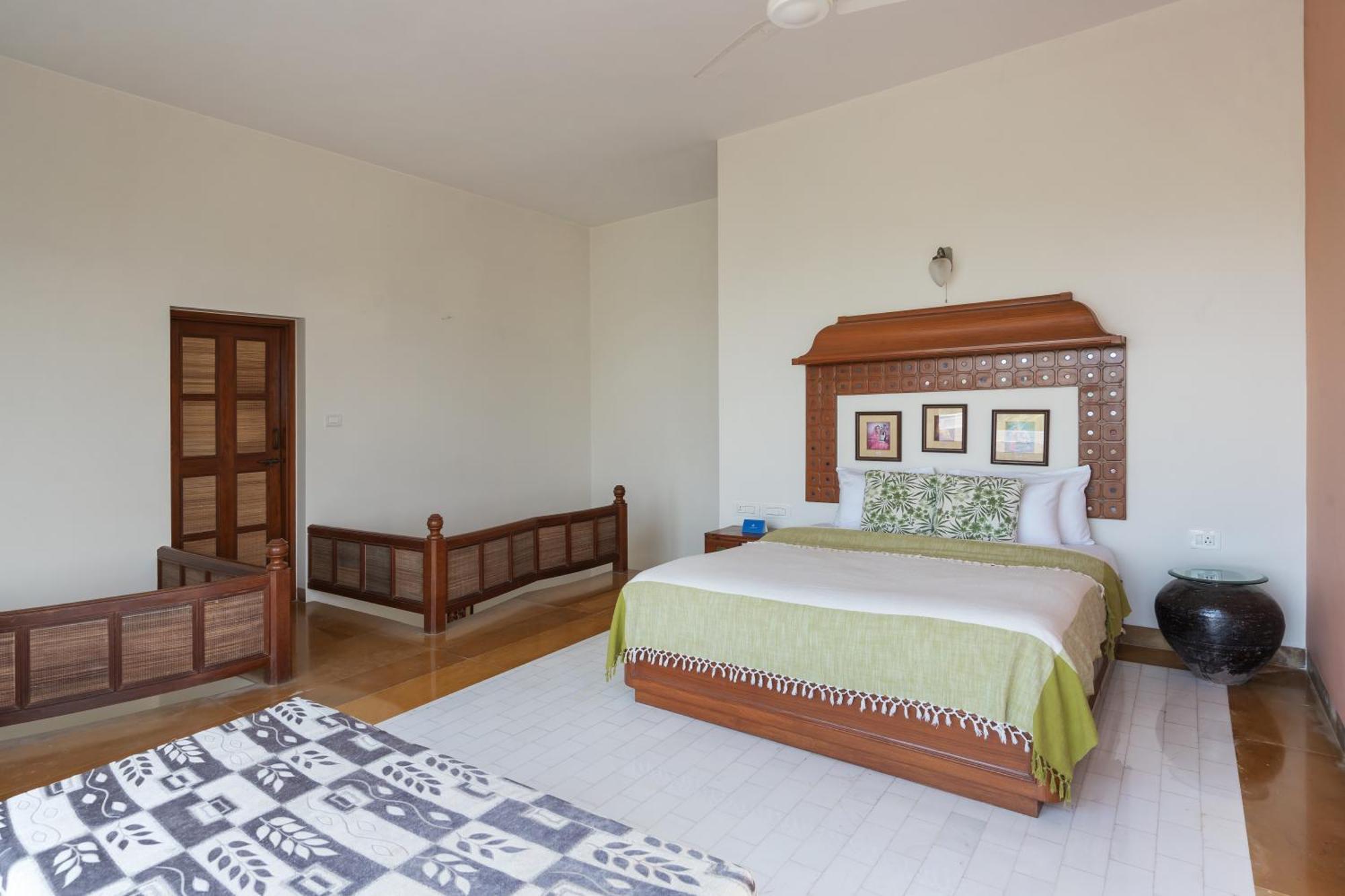 Saffronstays Pride Rock Mandve Ngoại thất bức ảnh