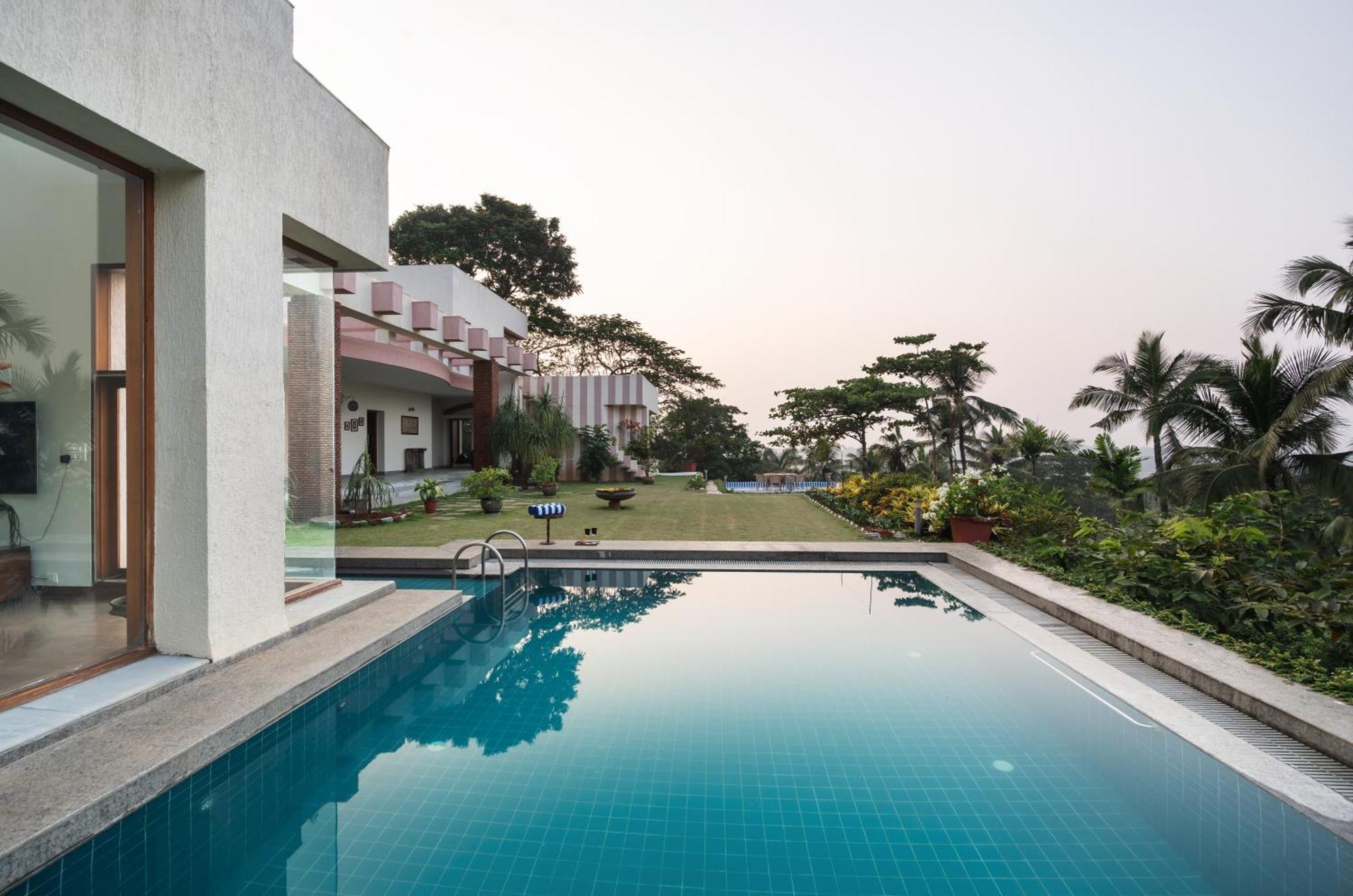 Saffronstays Pride Rock Mandve Ngoại thất bức ảnh
